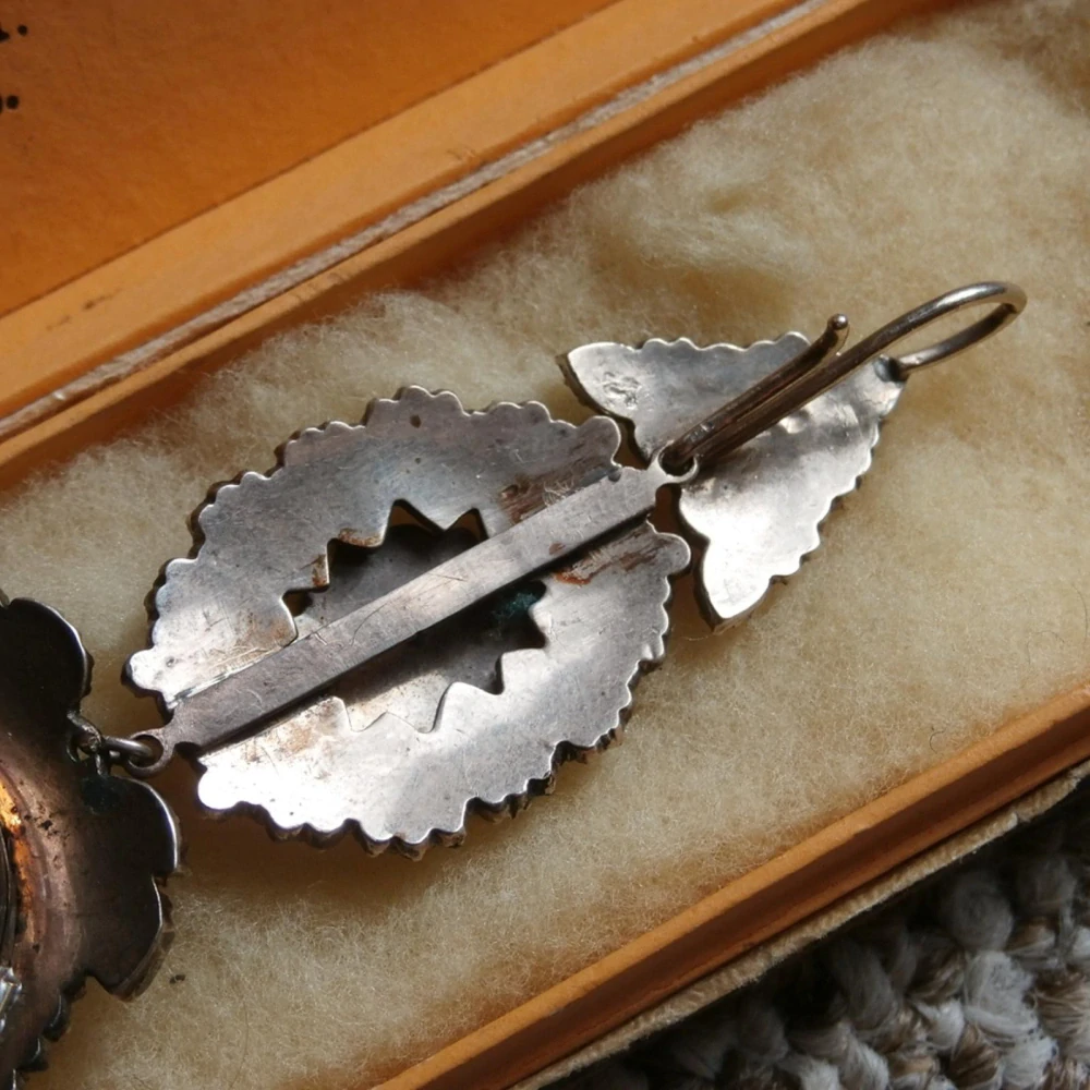 Bidermaier přívěs /medailon/brož 10,5cm české granáty + posudek