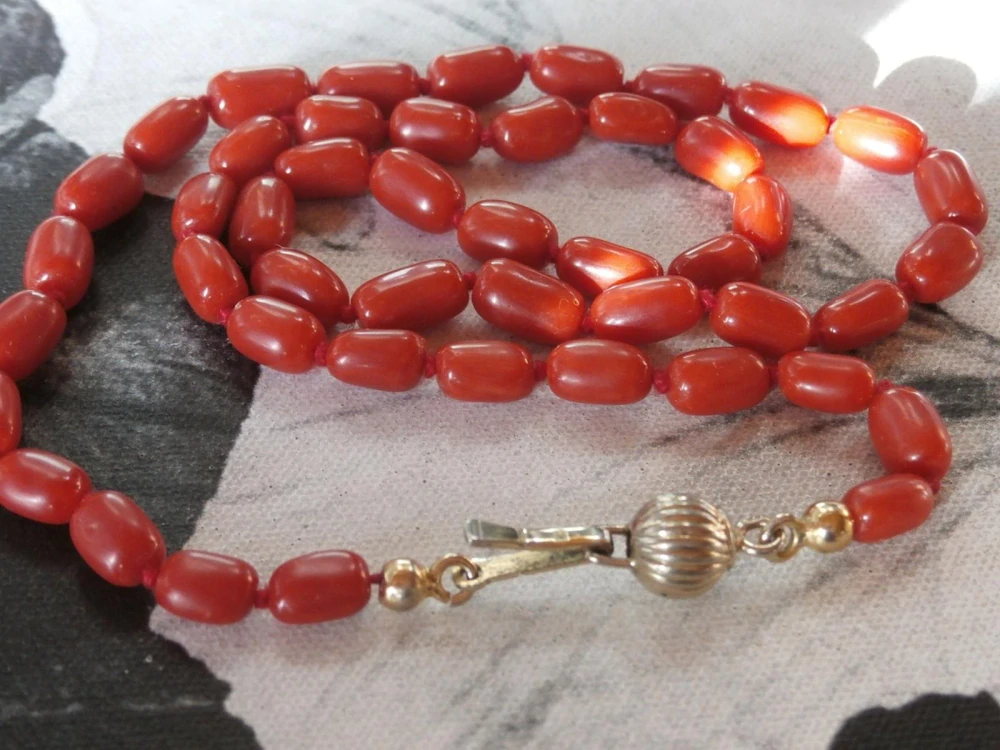 Starožitný skvostný náhrdelník s velkými mořskými korály