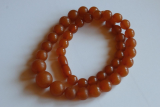 Nádherný náhrdelník s jantarem 30,82g